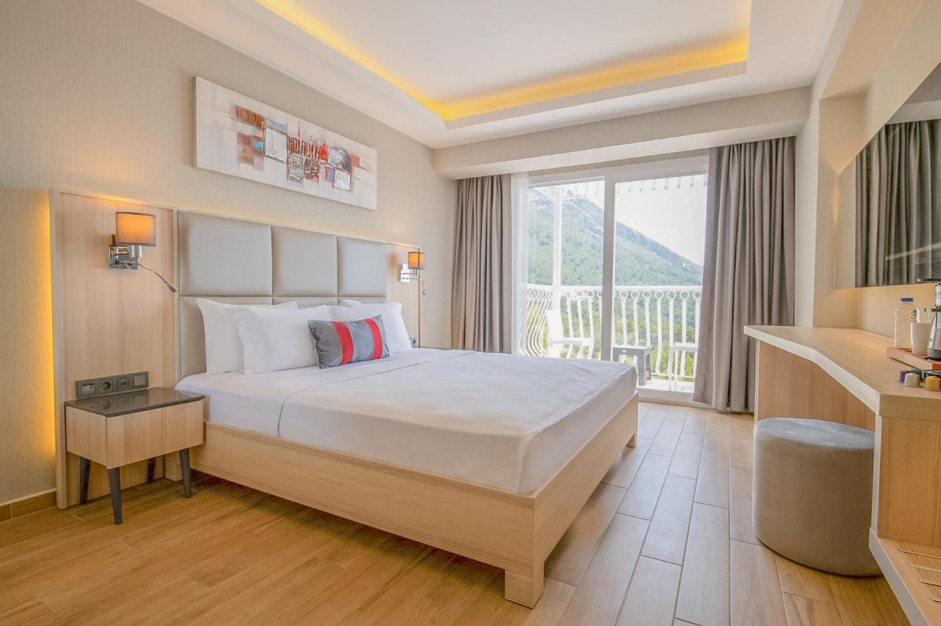 Hotel Ramada By Wyndham Fethiye Oludeniz Adult Only Exterior foto