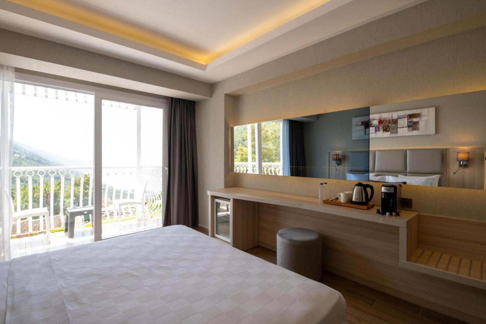 Hotel Ramada By Wyndham Fethiye Oludeniz Adult Only Exterior foto