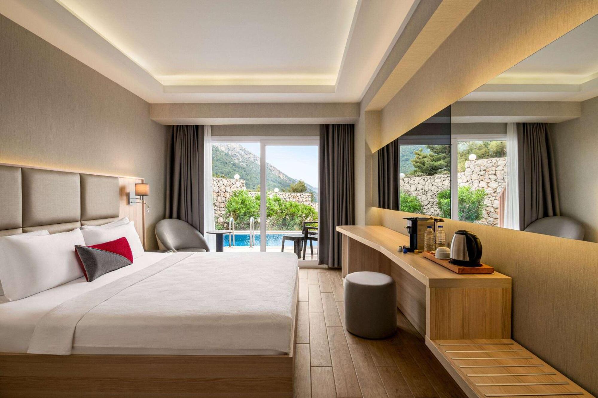 Hotel Ramada By Wyndham Fethiye Oludeniz Adult Only Exterior foto