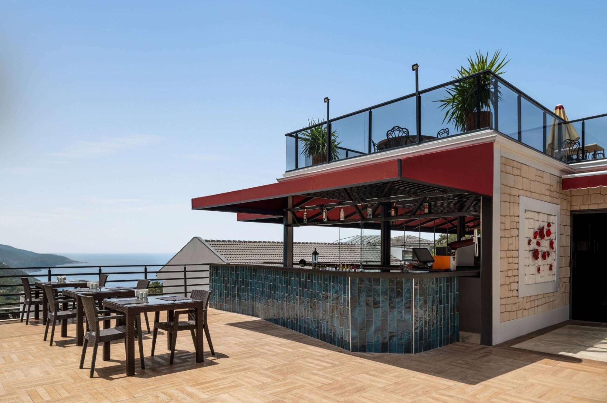 Hotel Ramada By Wyndham Fethiye Oludeniz Adult Only Exterior foto